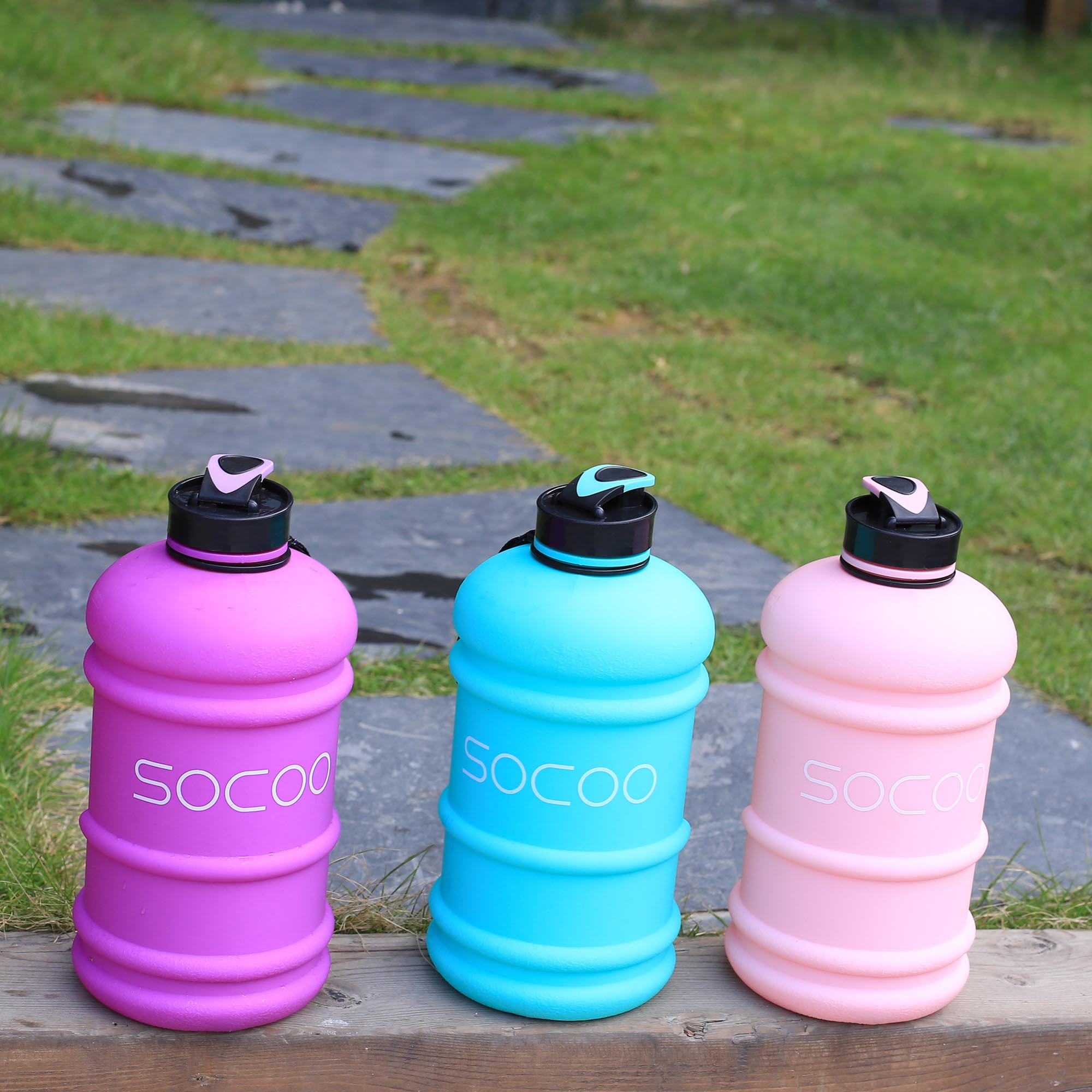 FUNUS Big Water Bottle BPA Free Half Gallon Water Bottle Jug Reusable Water  Bottle for Men Women Fitness Sports Gym Outdoor (Rose/Purple Gradient) –  SOCOO